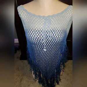 Frayed shawl‎